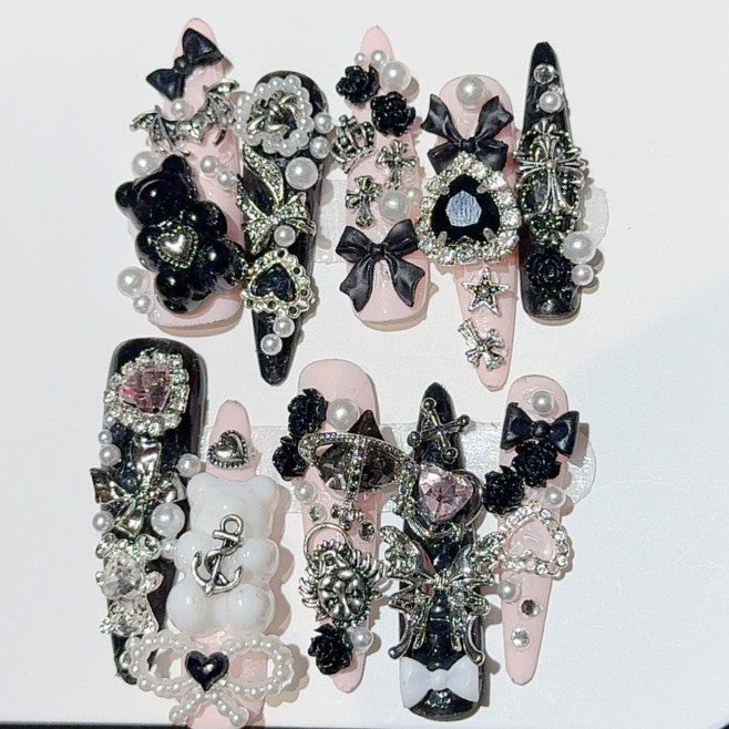 地雷系ゴシック♡漆黒のテディベア