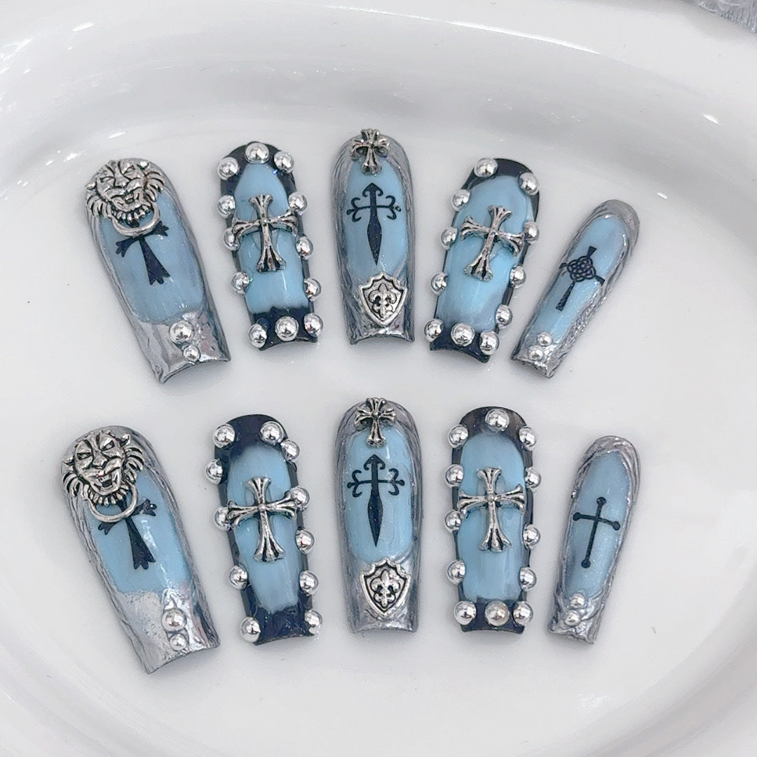 アイアン・ライオンの紋章