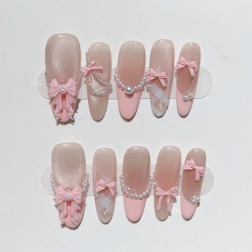 ピンクフリルリボンとパールフレンチ