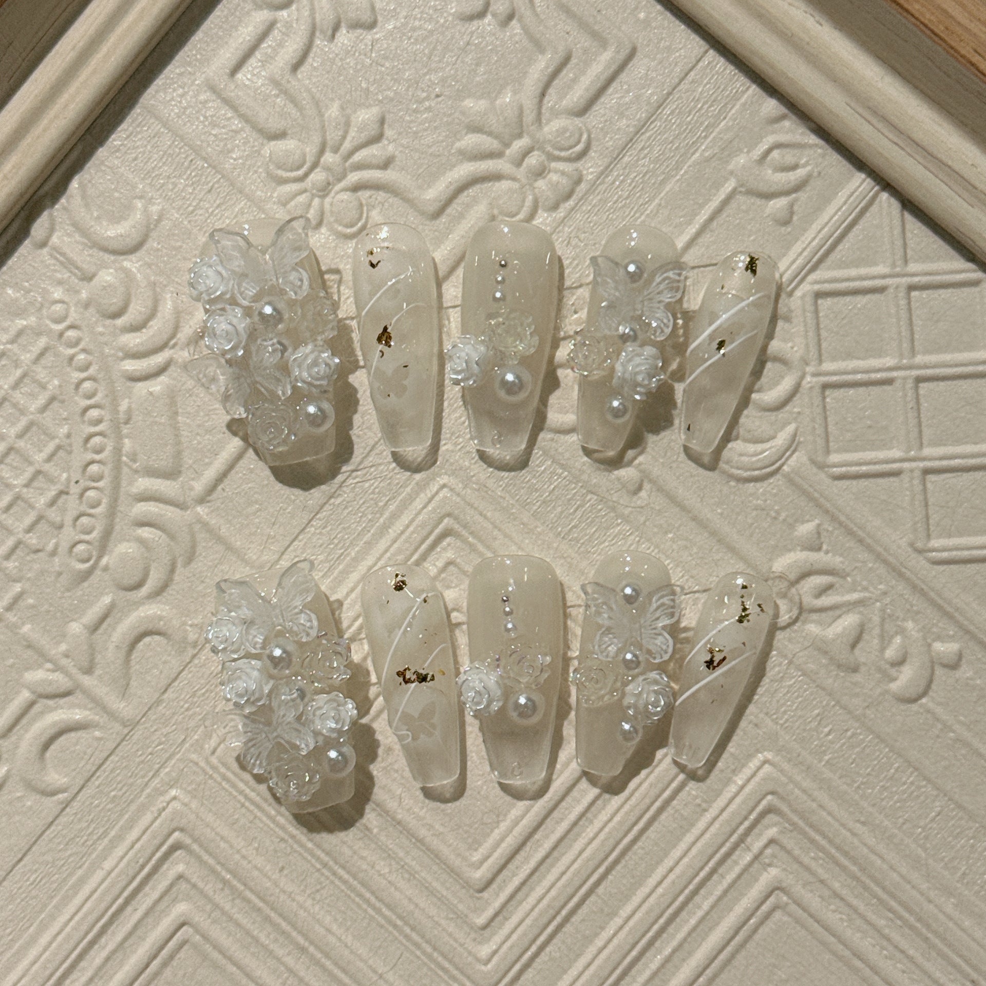 クリア・カメリア・バタフライ