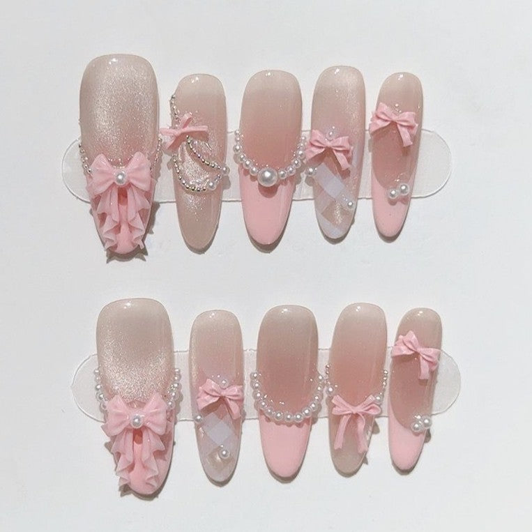 ピンクフリルリボンとパールフレンチ