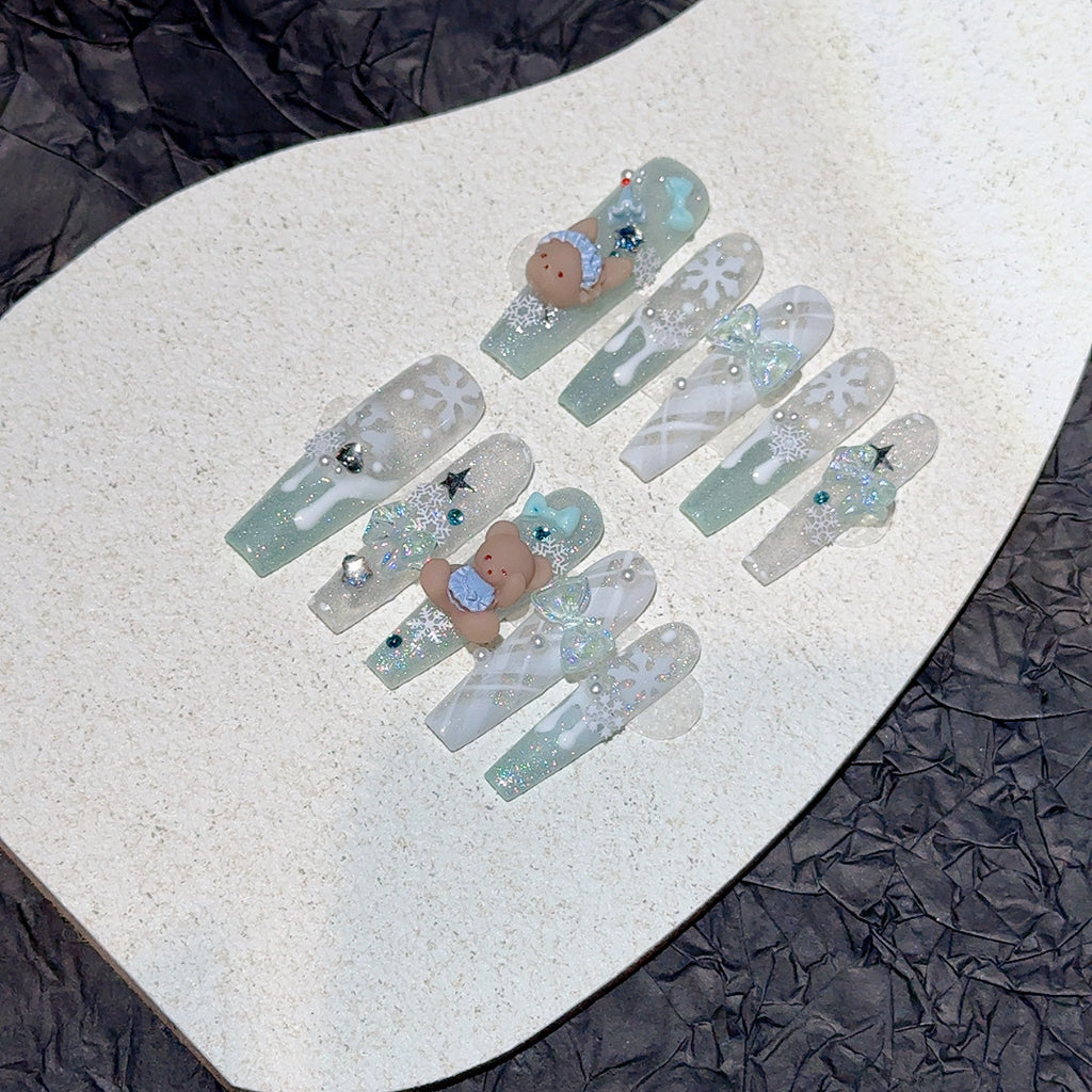 クリスマスベアのホワイトスノー