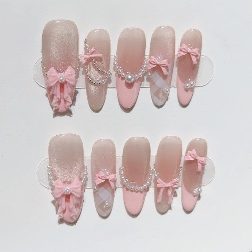 ピンクフリルリボンとパールフレンチ