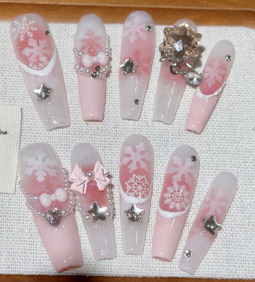 ガーリーウィンターネイル