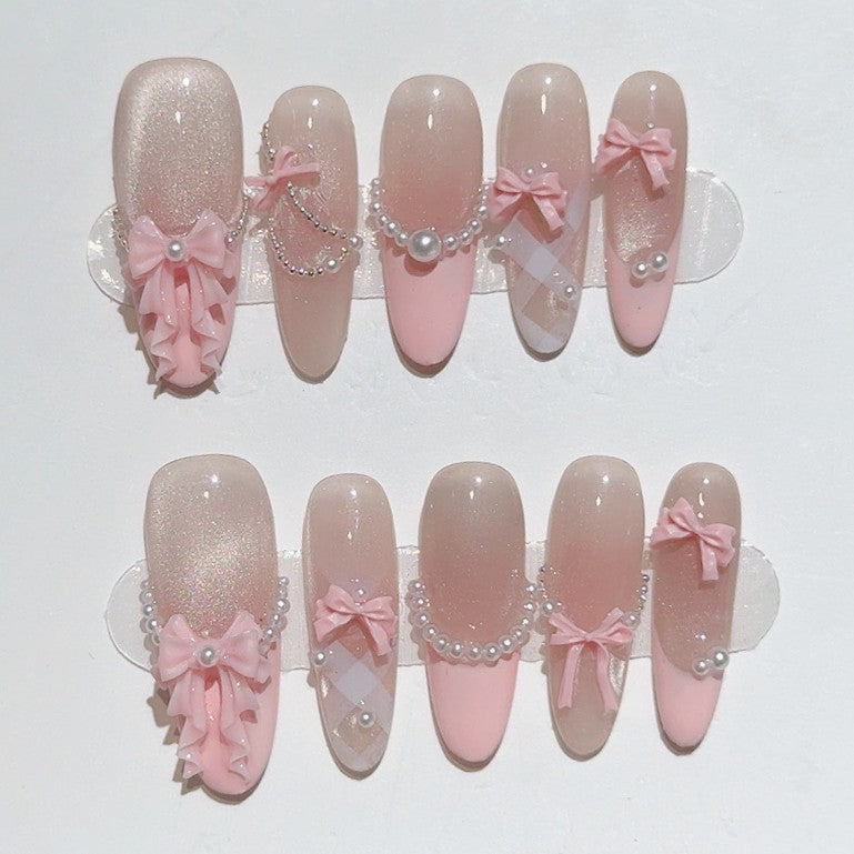 ピンクフリルリボンとパールフレンチ