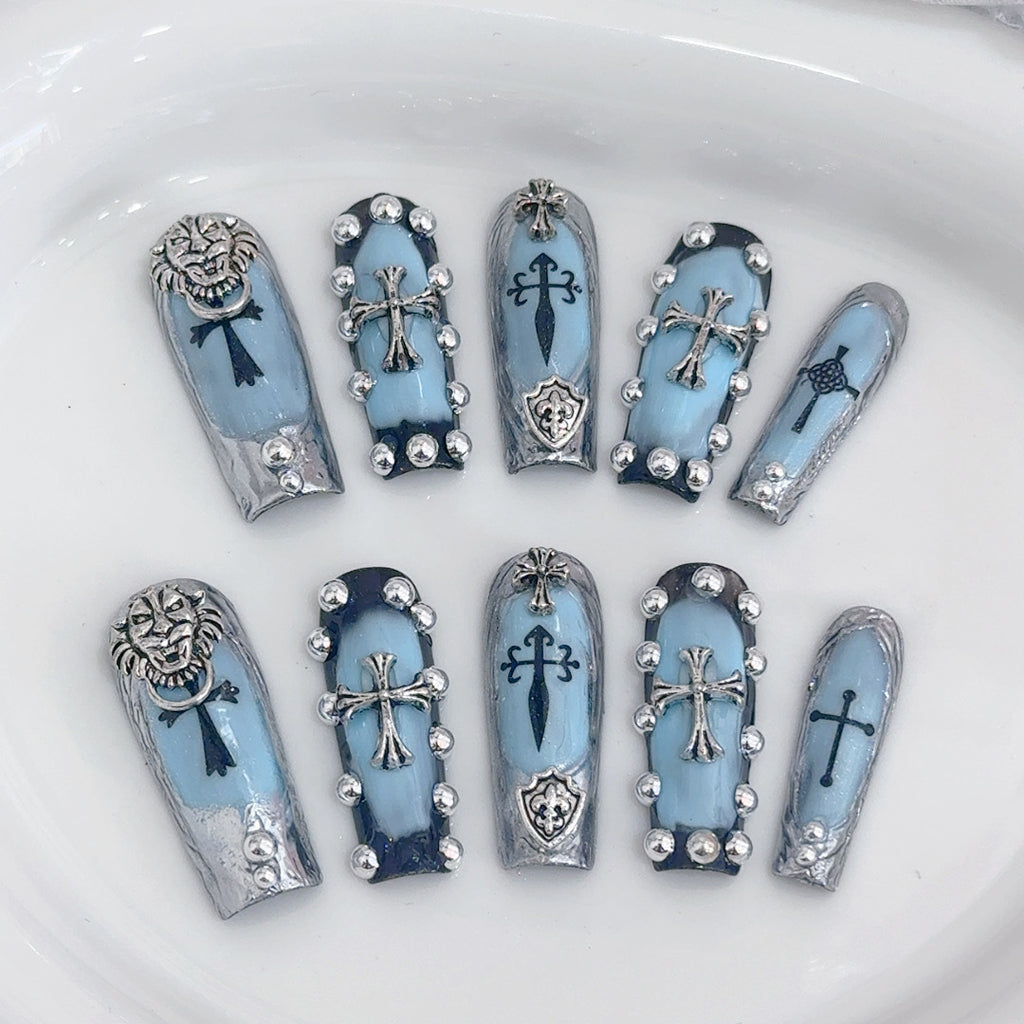 アイアン・ライオンの紋章