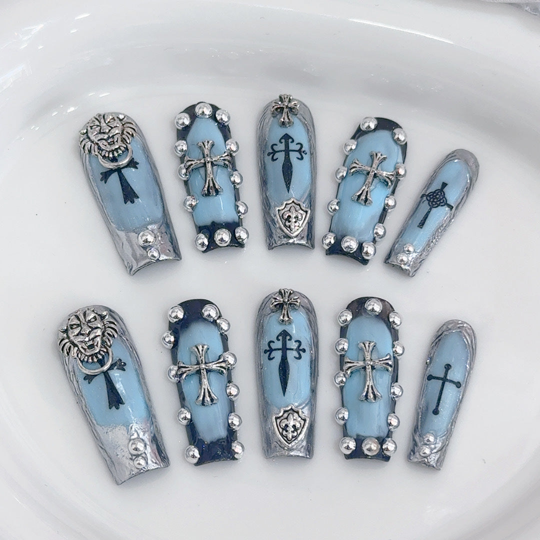 アイアン・ライオンの紋章