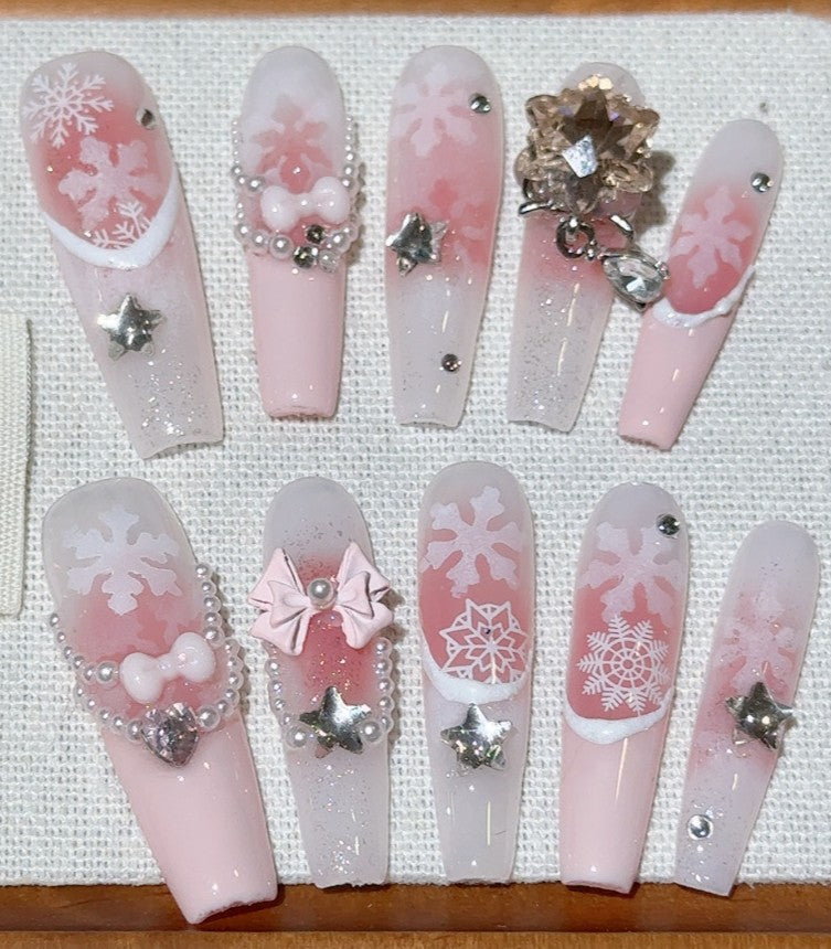 ガーリーウィンターネイル