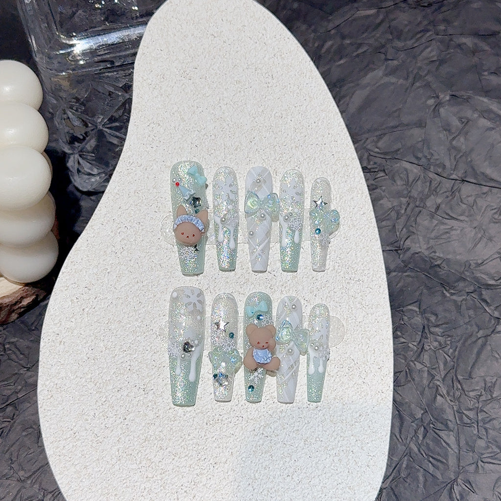 クリスマスベアのホワイトスノー