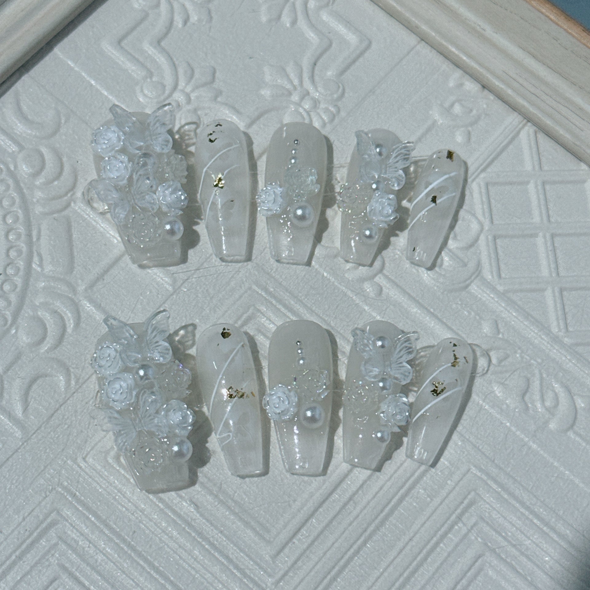 クリア・カメリア・バタフライ