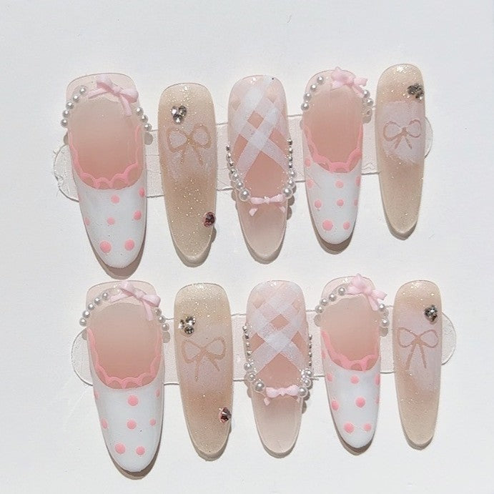 マカロンピンクのガーリークロス