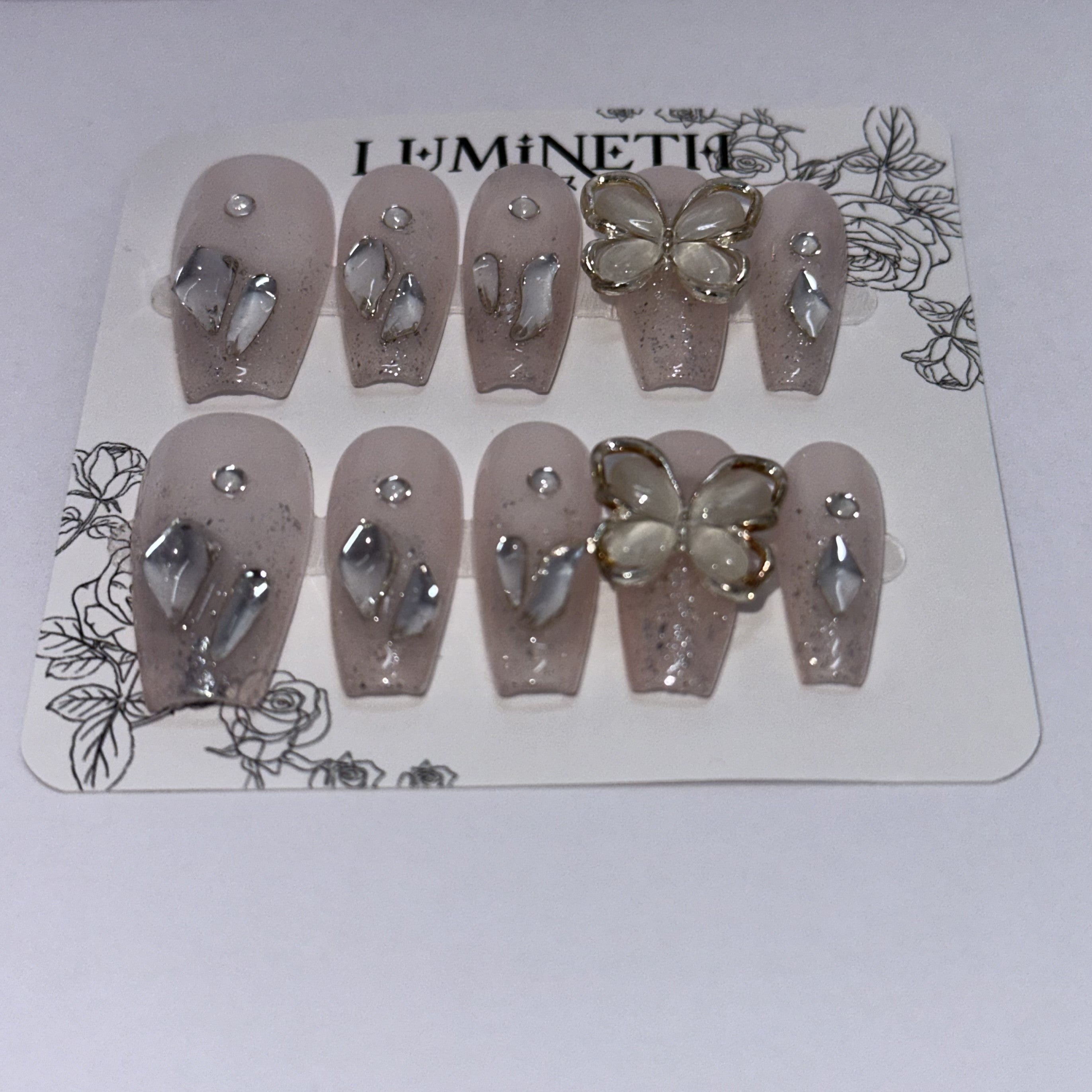 ダイヤモンド・バタフライ