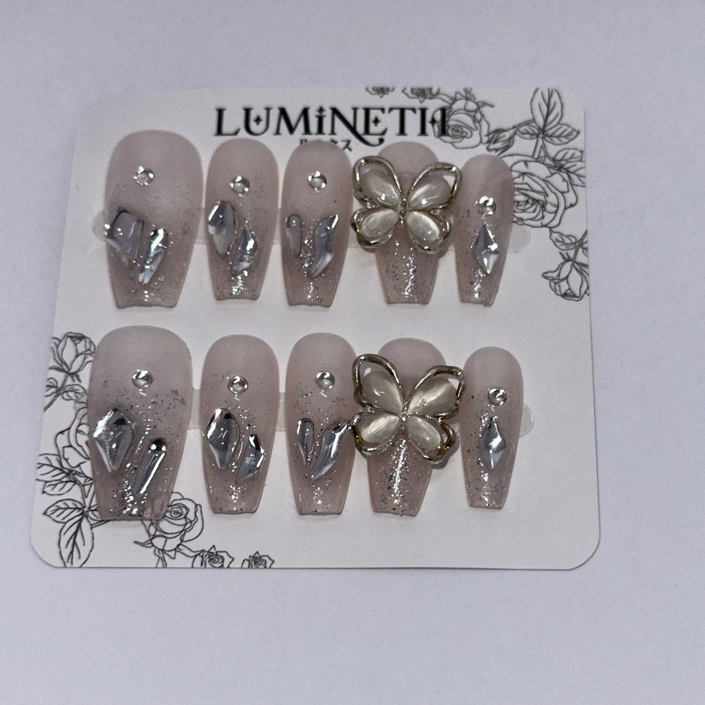 ダイヤモンド・バタフライ