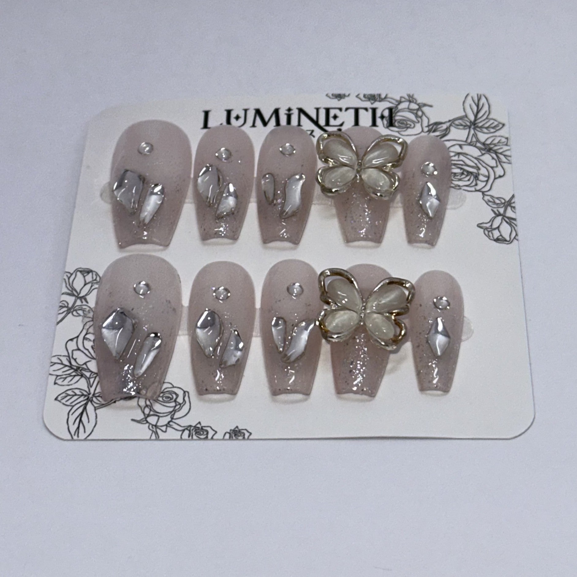 ダイヤモンド・バタフライ