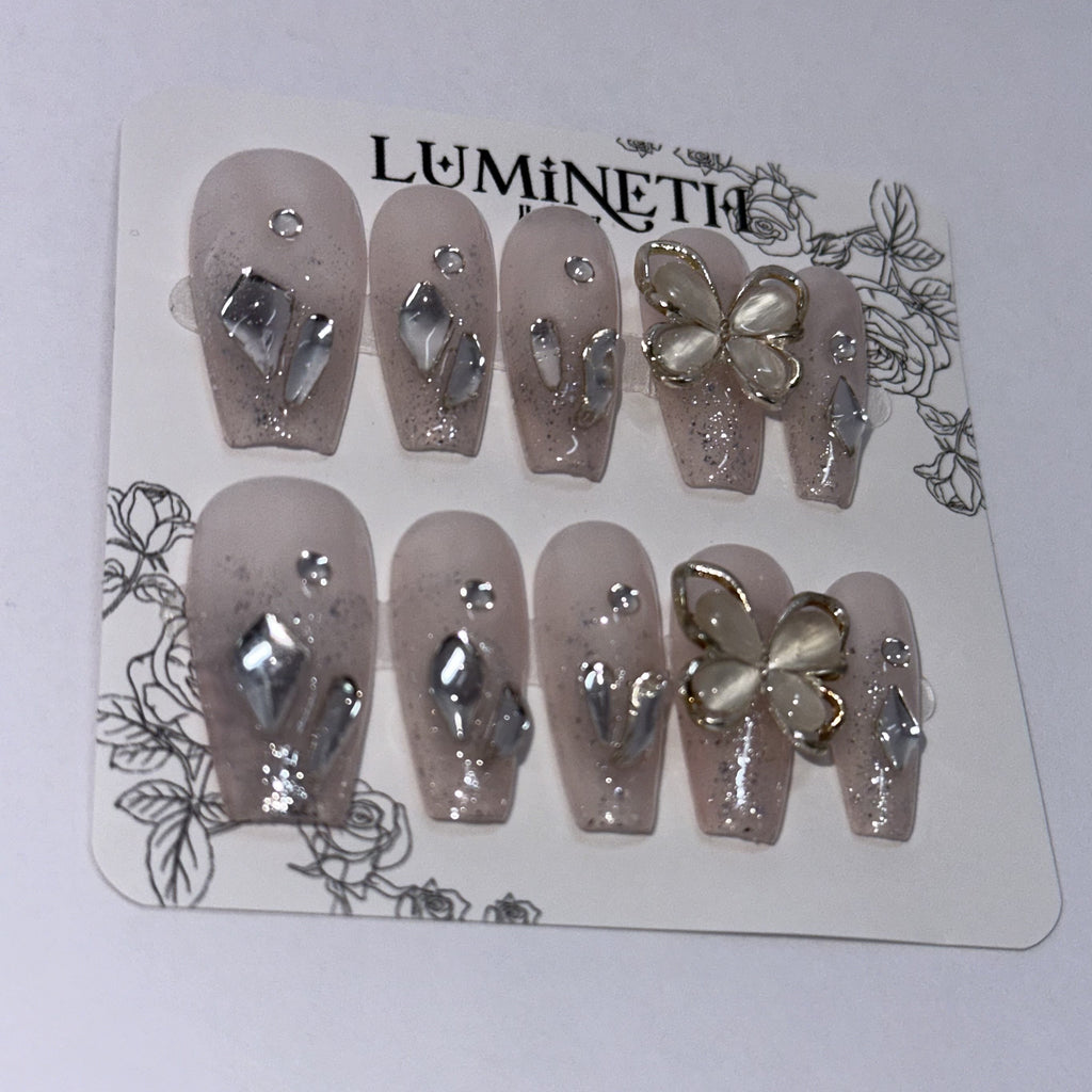 ダイヤモンド・バタフライ