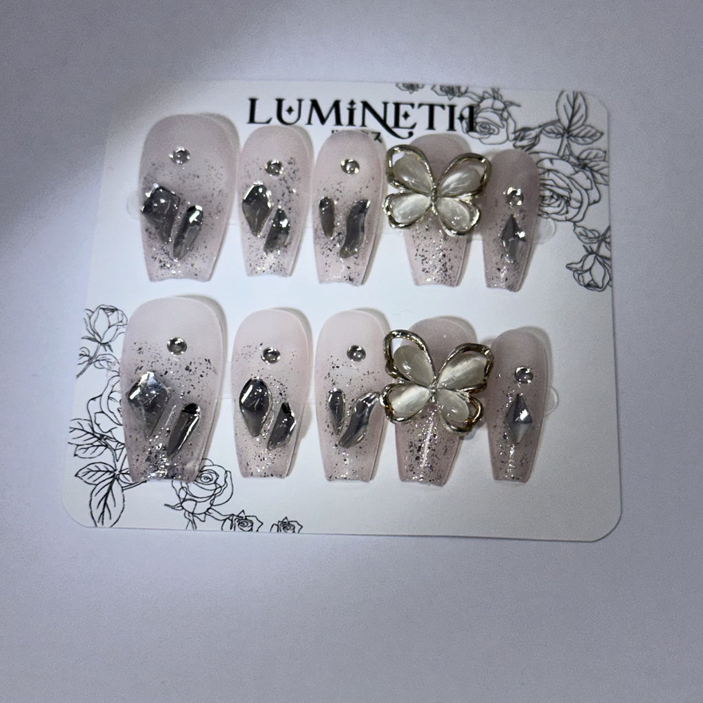 ダイヤモンド・バタフライ