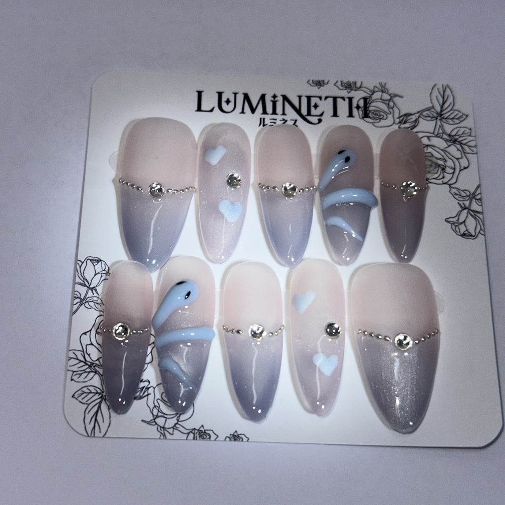 スネークライン・アクアハート