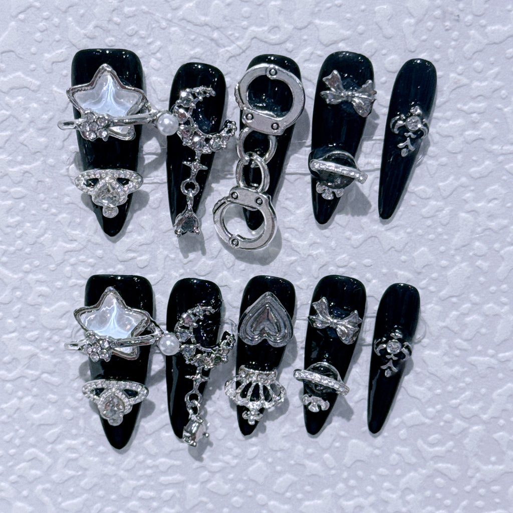 やみカワ・Y2Kチップ