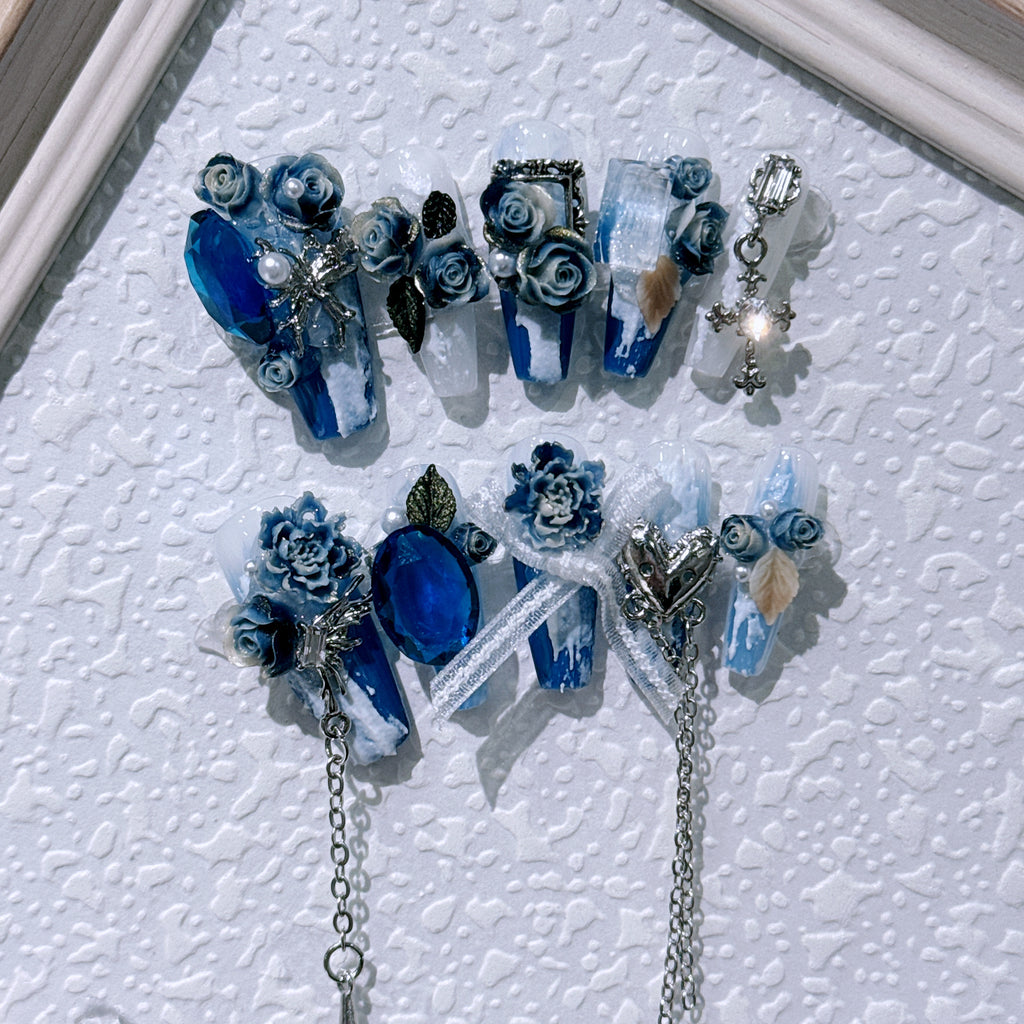 上品シアーブルー×ローズデザインネイル