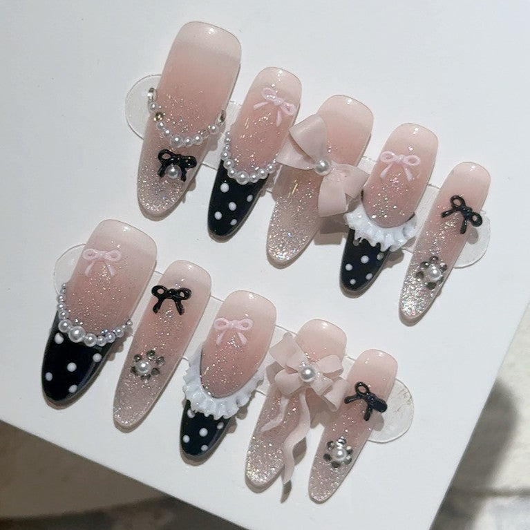 フリル・ドット・ドレッサー