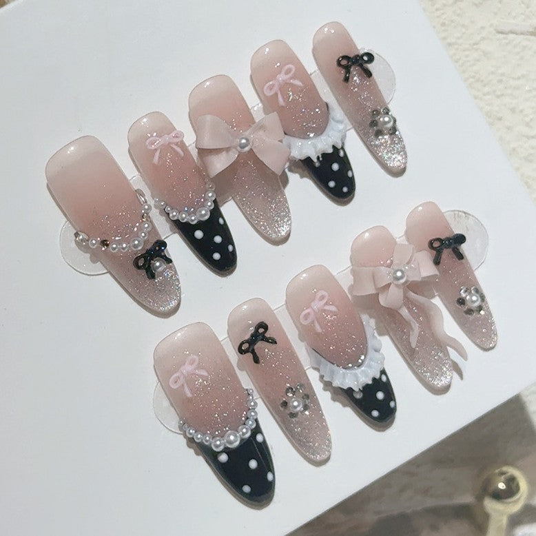 フリル・ドット・ドレッサー