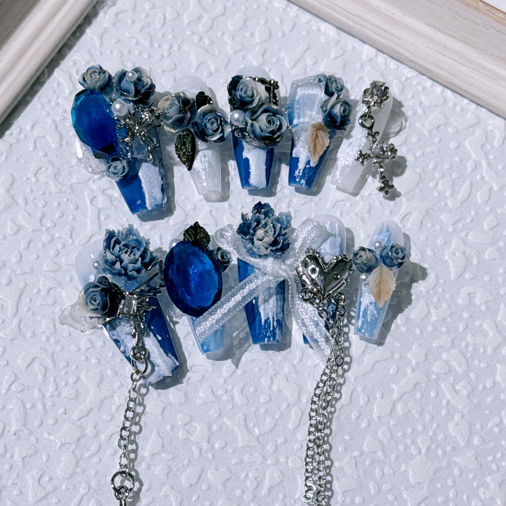 上品シアーブルー×ローズデザインネイル