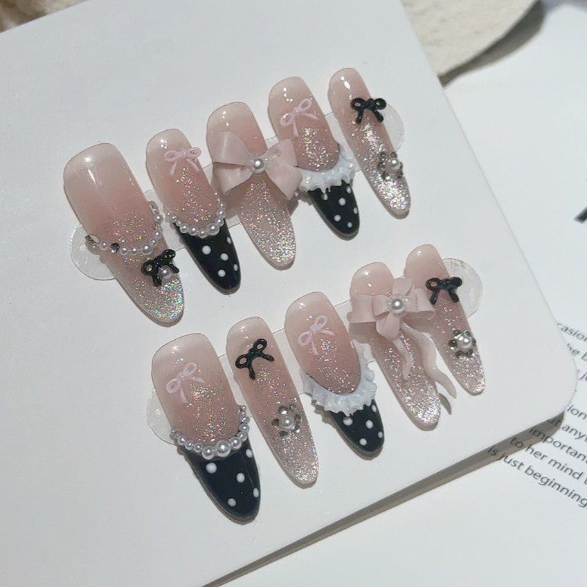 フリル・ドット・ドレッサー